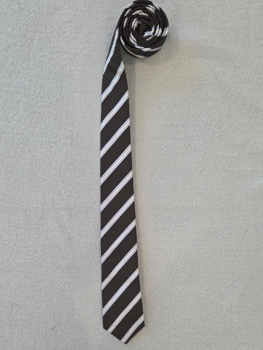 Theory Men's Narrow Black Silk Tie with Blue And White Diagonal Stripes (2.75")